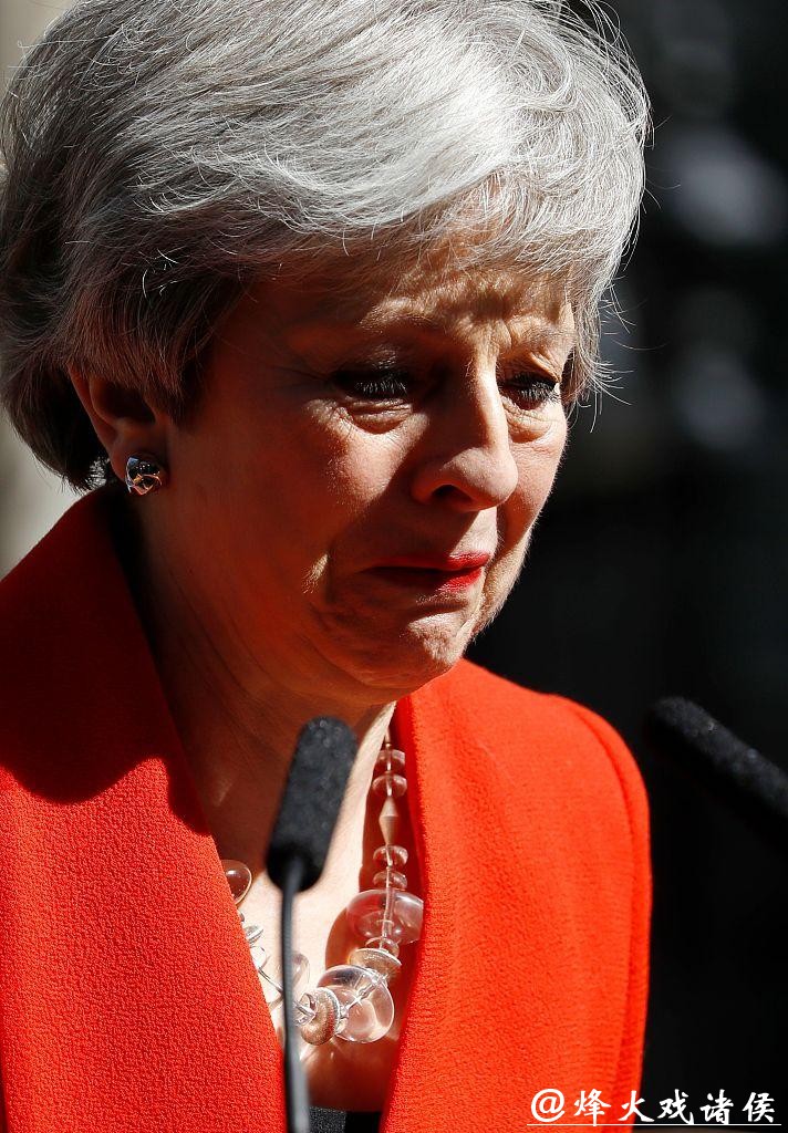 快观察｜爱泼斯坦案如何一步步“逼宫”英国首相？